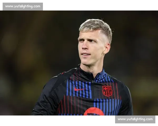 度假同框引热议！奥尔莫与迪亚斯伊维萨岛合影暗藏转会玄机？