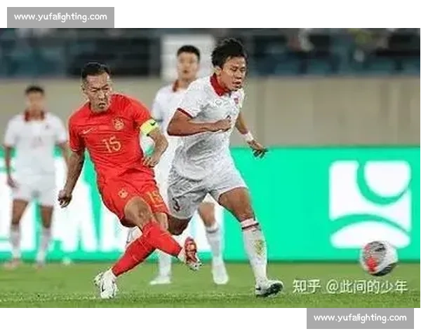国足苏超对比视频引发热议:躲球与挡球背后的足球文化差异 国足苏超对比视频引发热议:躲球与挡球背后的足球文化差异